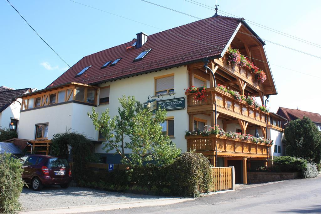 Cafe & Pension Carmen Brotterode Buitenkant foto